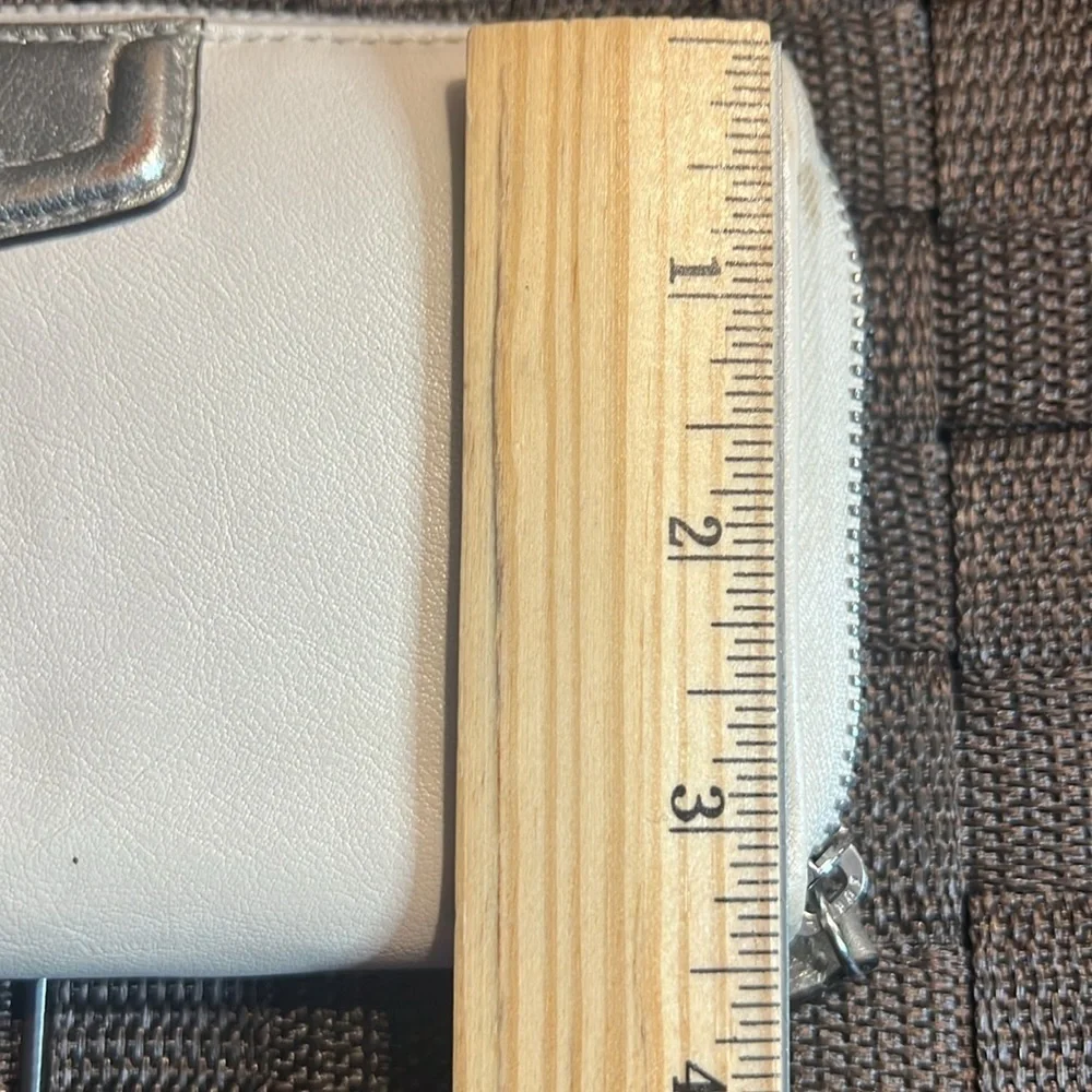 COACH CREAM PEWTER LONG WALLET PREOWNED